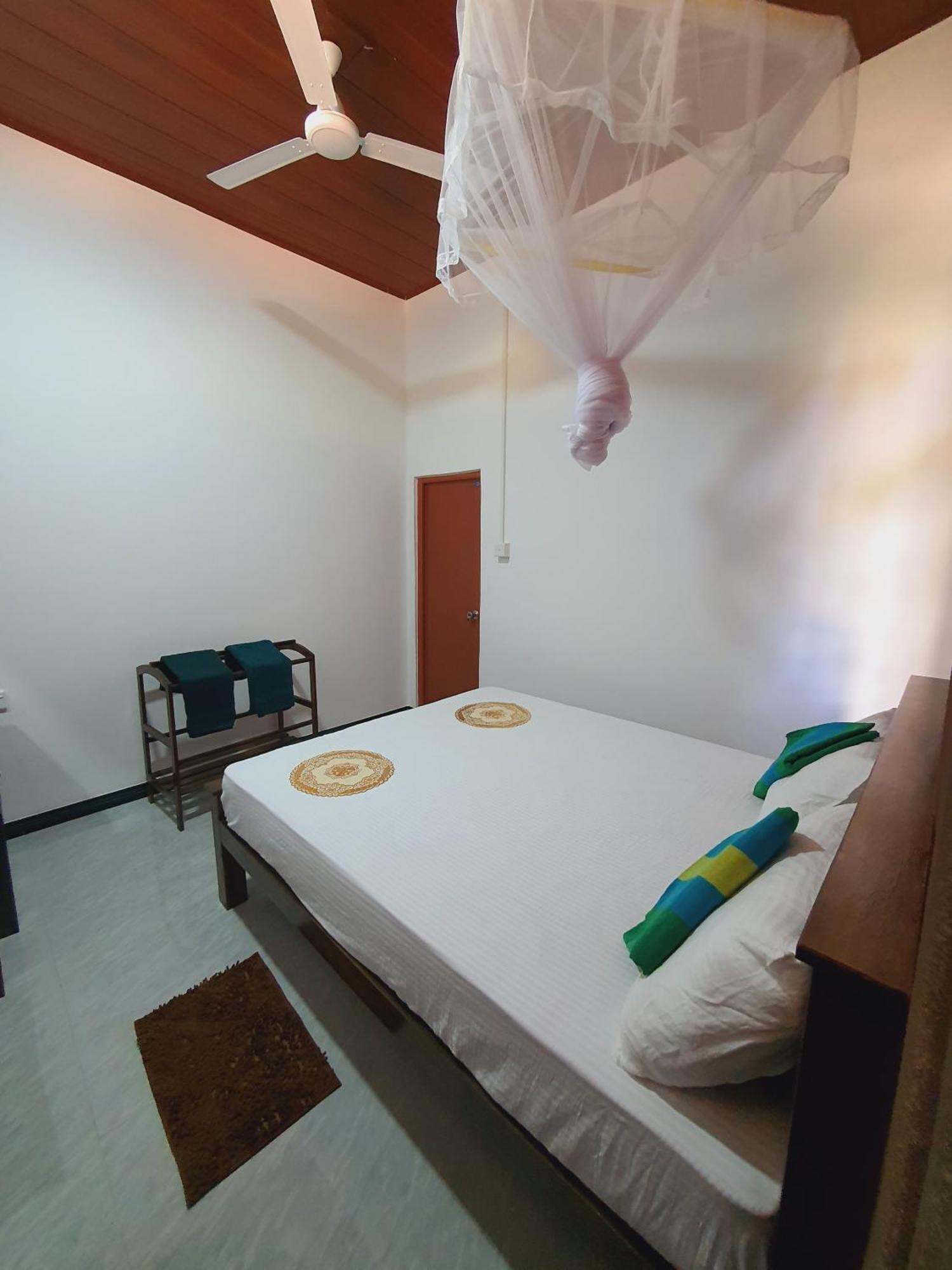 Sanu Home Stay Сигирия Экстерьер фото